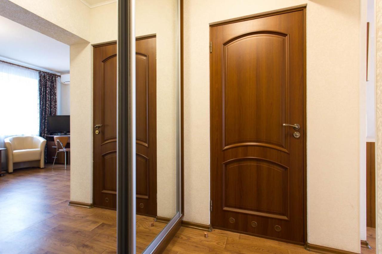 Excellent Studio Apartment In The Center - Kravtsova Lane 13B Kharkiv Eksteriør billede